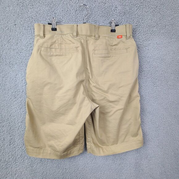 Nike Golf Men's Khaki Chino Shorts Standard Fit UPF 40 DA4139-297 Men’s Size 32 - Picture 2 of 7